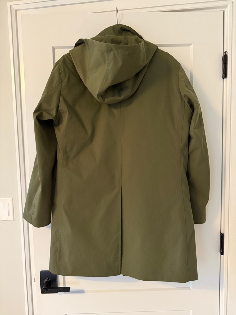 Tag on- Barney’s Olive Green Quilted Hooded Coat - Picture 6 of 16